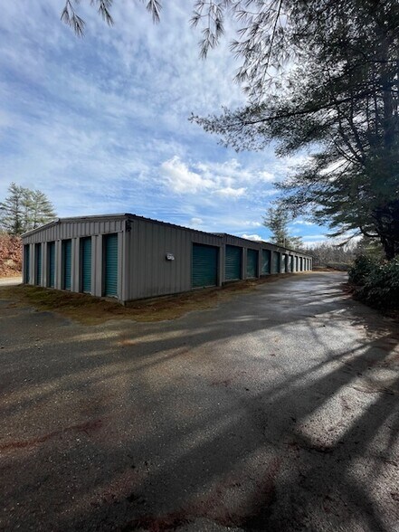 More Photos Of 10 Watson Rd, Barnstead General Retail For Sale