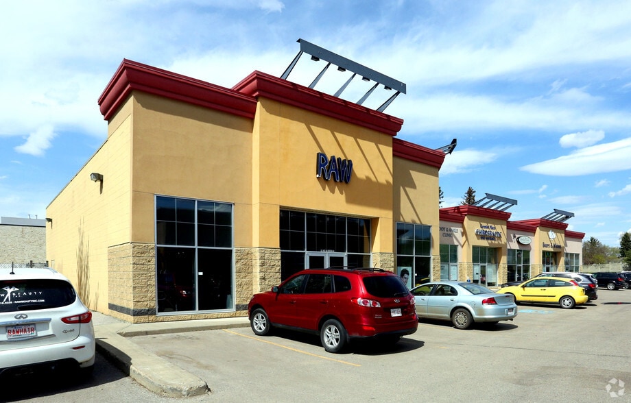 More Photos Of 200 St Albert Trl, St. Albert Storefront Retail Office For Lease