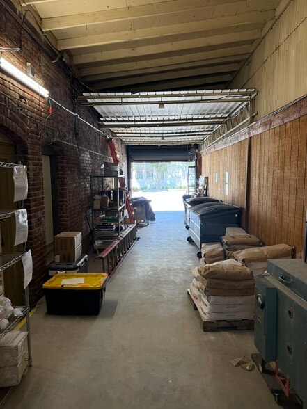 More Photos Of 450 S Raymond Ave, Pasadena Warehouse For Sale
