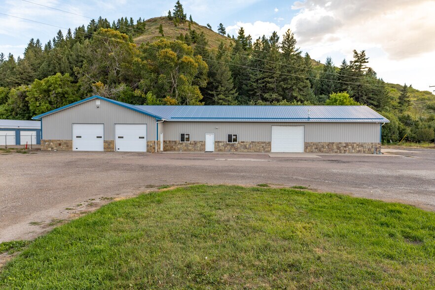 More Photos Of 7264 US Highway 89, Belt Self Storage For Sale