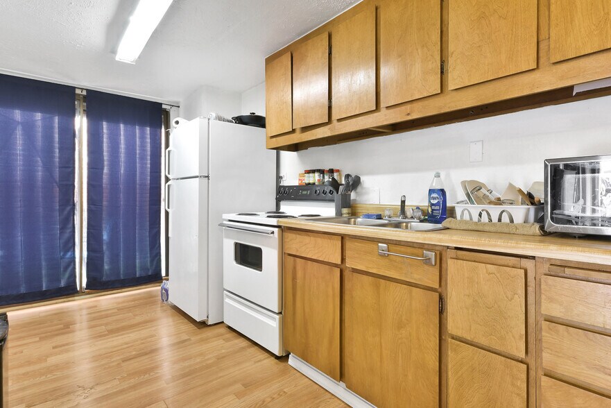 More Photos Of 16 N Main St, Payette Storefront Retail Residential For Sale