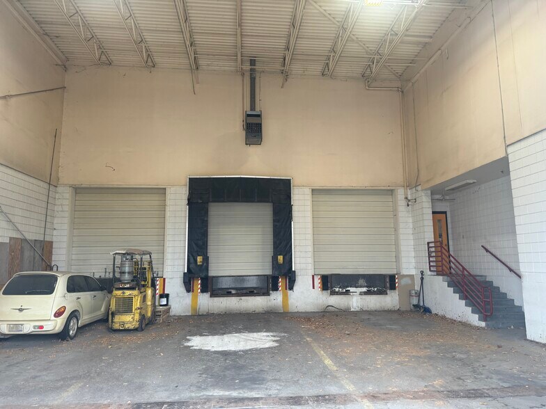 More Photos Of 415 Baker St, Lansing Warehouse For Sale