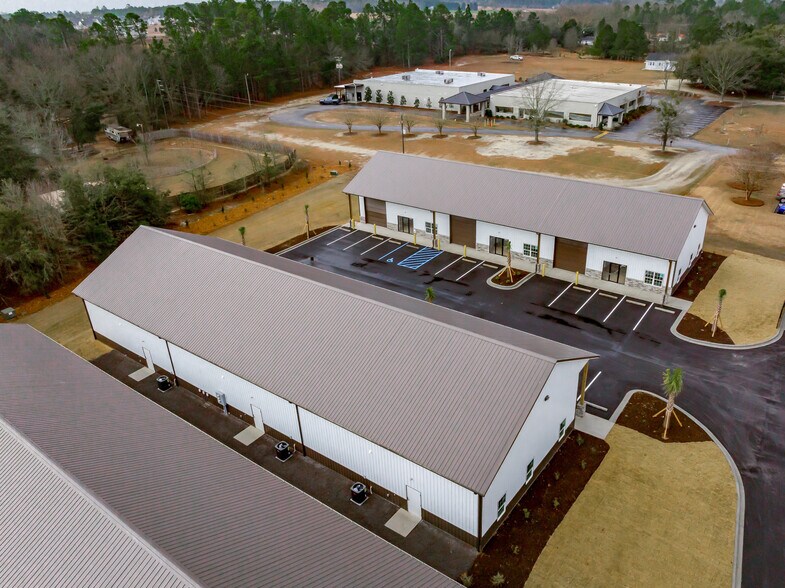 More Photos Of 118 Centerville Rd, Gilbert Light Distribution For Lease