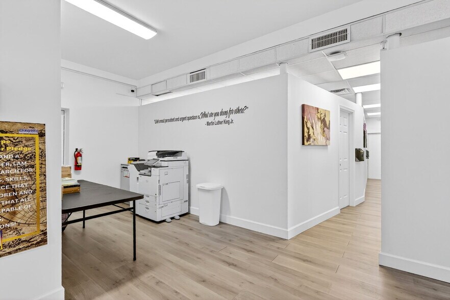 More Photos Of 129 N 5th St, Fort Pierce Storefront Retail Residential For Lease