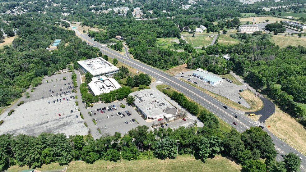 More Photos Of 1465 State Route 31 S, Annandale Medical For Lease