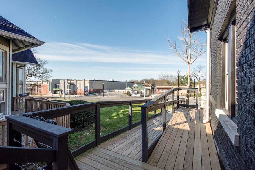 More Photos Of 2206 8th Ave S, Nashville General Retail For Sale
