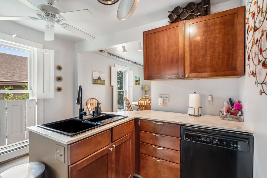 More Photos Of 444 Lewis St, Pagosa Springs Office Residential For Sale