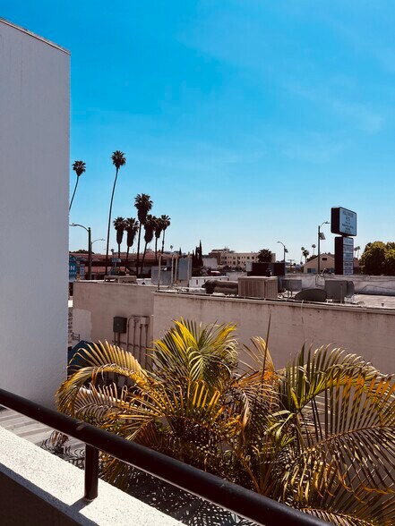 More Photos Of 1711 Winona Blvd, Los Angeles Loft Creative Space For Lease