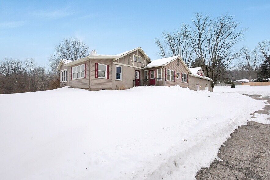 More Photos Of 1805 Columbus Rd, Granville Daycare Center For Sale