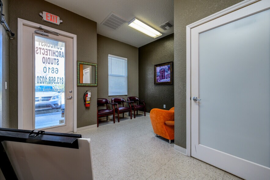 More Photos Of 6800-6810 Mariner Blvd, Spring Hill Office For Sale