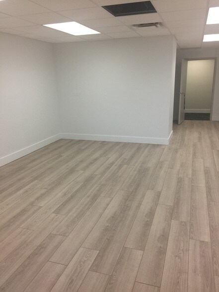 More Photos Of 8180 NW 36th St, Miami Office For Lease