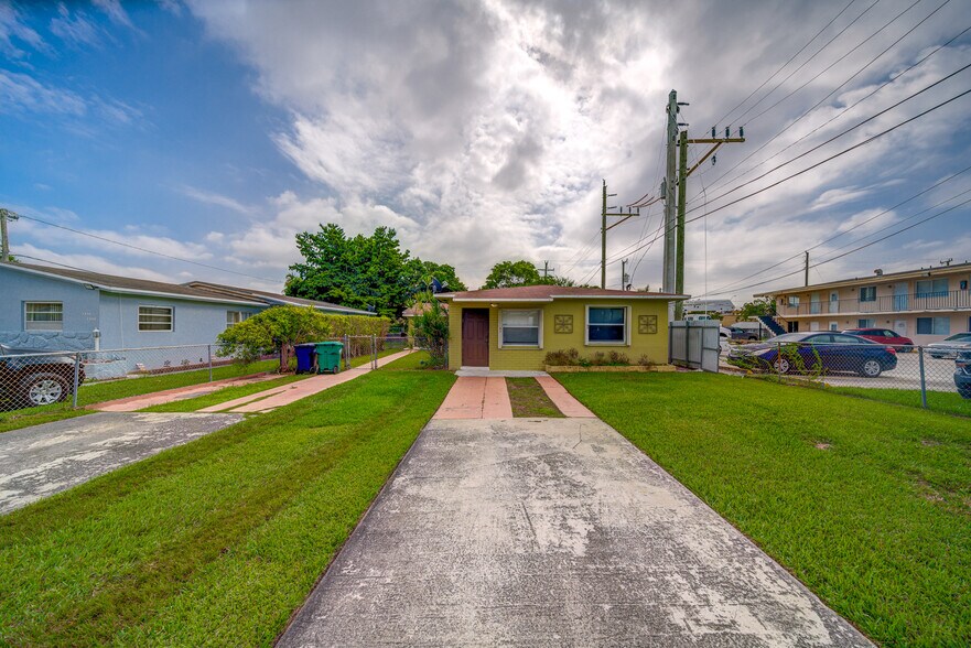 Primary Photo Of 7358 SW 23rd St, Miami Multifamily For Sale