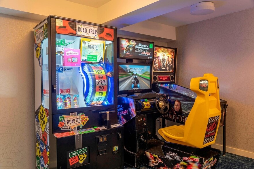 More Photos Of 2747 S 11th St, Kalamazoo Hotel For Sale