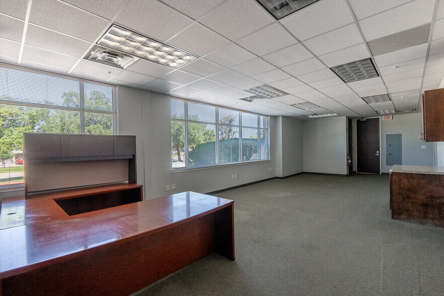 More Photos Of 3740 Copperfield Dr, Bryan Medical For Lease