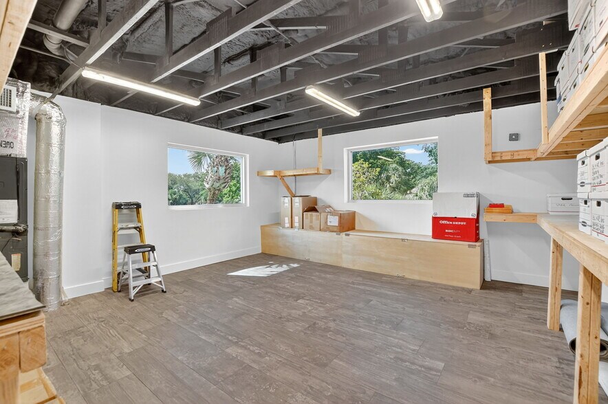 More Photos Of 442 NW 35th St, Boca Raton Office For Sale