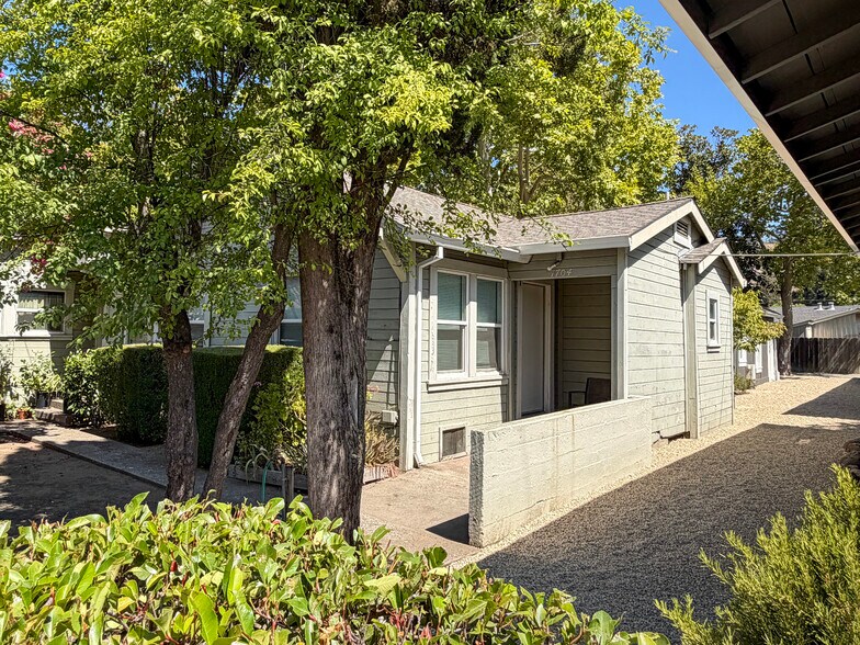 More Photos Of 1701 Lake St, Calistoga Apartments For Sale