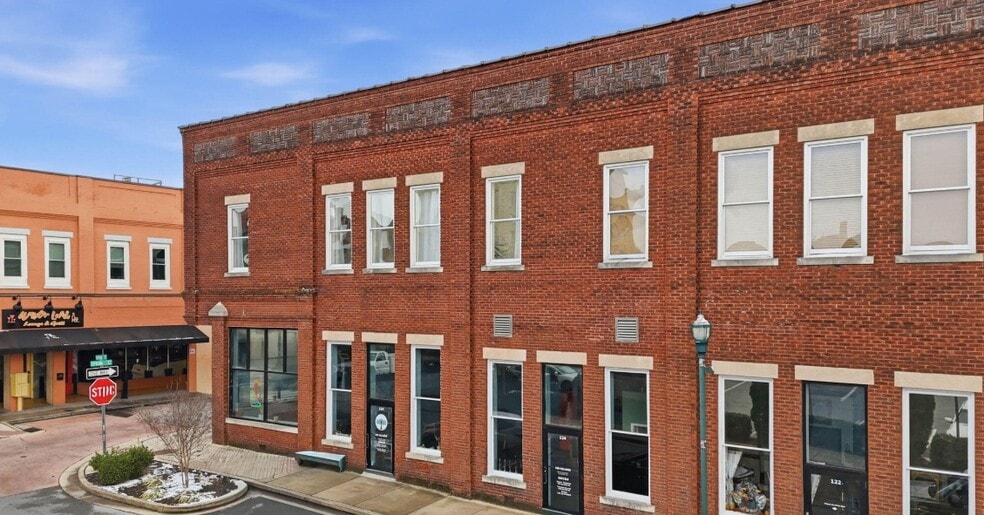 More Photos Of 124 Tipton St, Johnson City General Retail For Sale