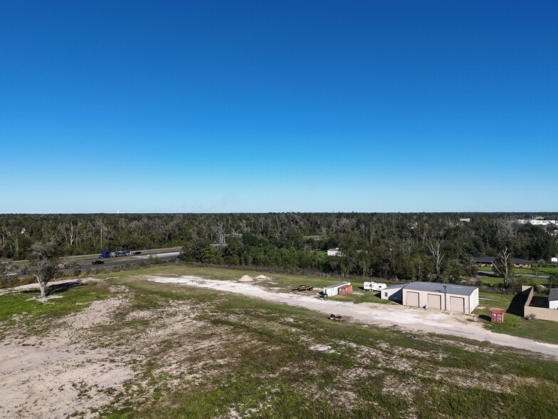 Primary Photo Of 4407 Opelousas st, Lake Charles Distribution For Lease