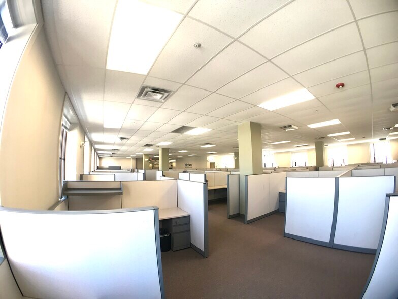 More Photos Of 200 N Duke St, Lancaster Office For Sale