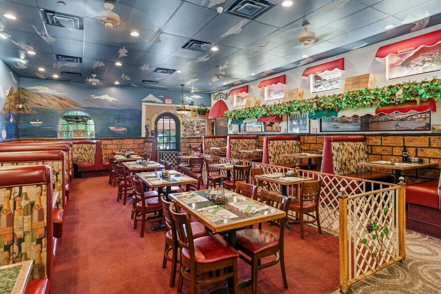 More Photos Of 73155 Highway 111, Palm Desert Restaurant For Sale