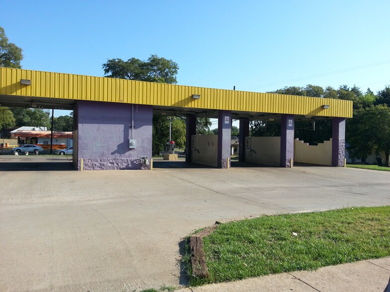 More Photos Of 1103 Bow St, Tyler Carwash For Sale