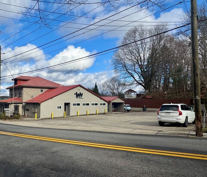 More Photos Of 715 N Kanawha St, Beckley Freestanding For Lease