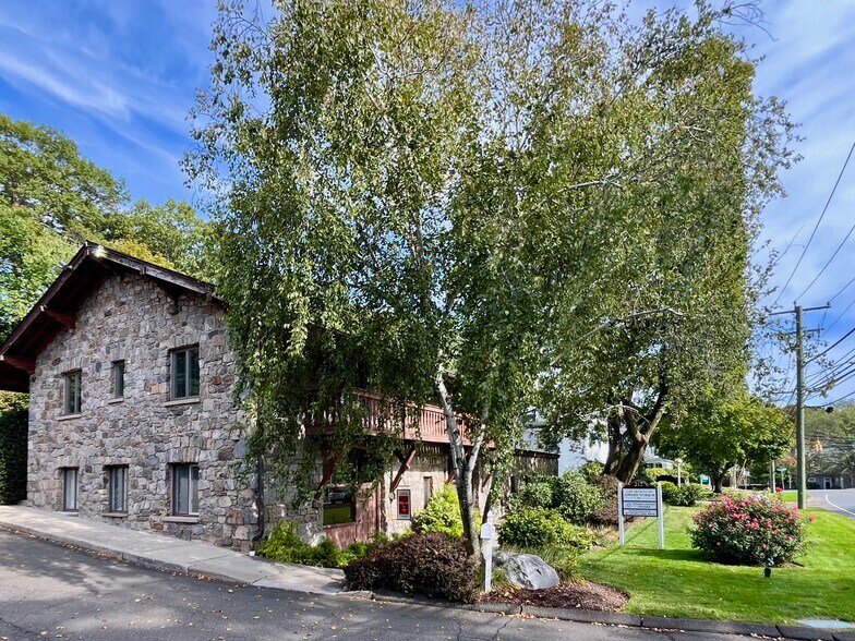 More Photos Of 212 Post Rd W, Westport Medical For Lease