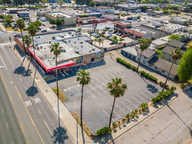 More Photos Of 127 W 40th St, San Bernardino General Retail For Sale