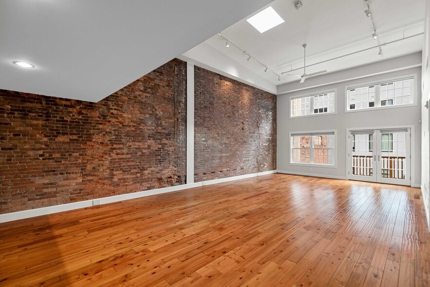 More Photos Of 91 Church St, New Haven Apartments For Sale