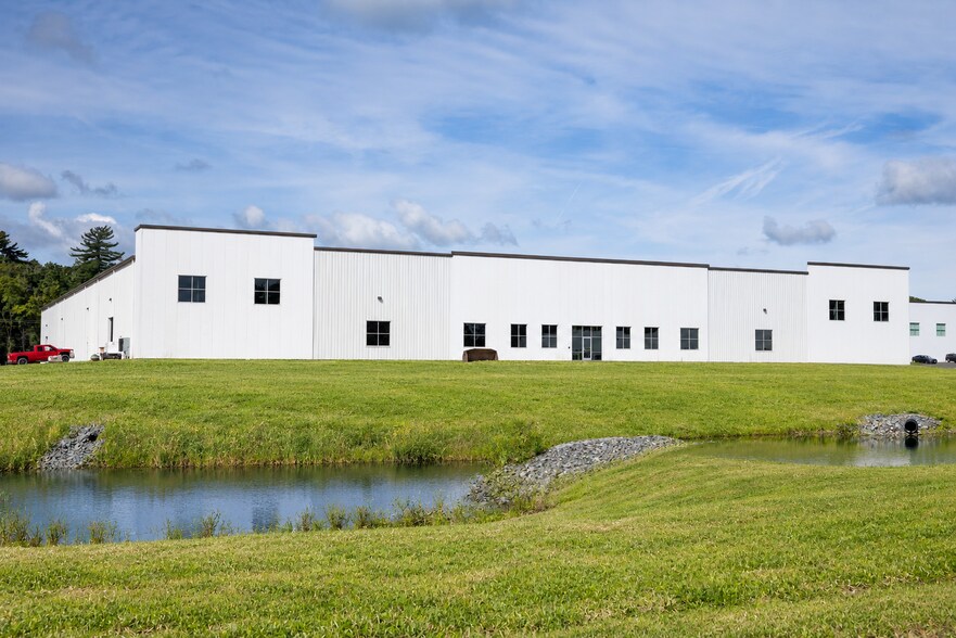 Primary Photo Of 22 Roberts Lane, Clifton Park Warehouse For Lease