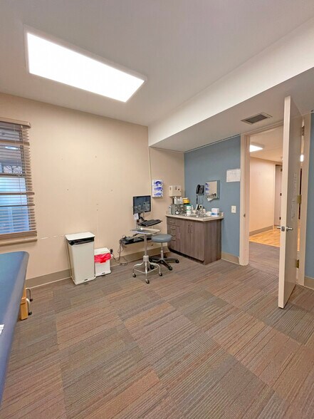 More Photos Of 1405 Montgomery Dr, Santa Rosa Medical For Sale