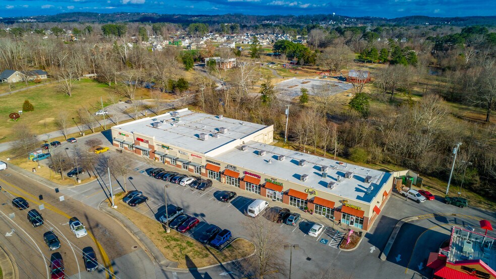 More Photos Of 1414 Jenkins Rd, Chattanooga Storefront For Lease