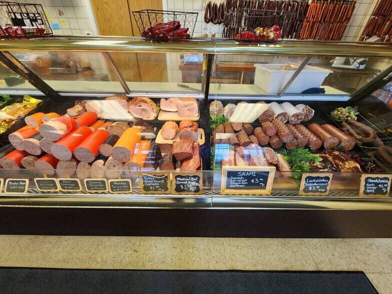 More Photos Of 1840 36th St SE, Calgary Storefront For Sale