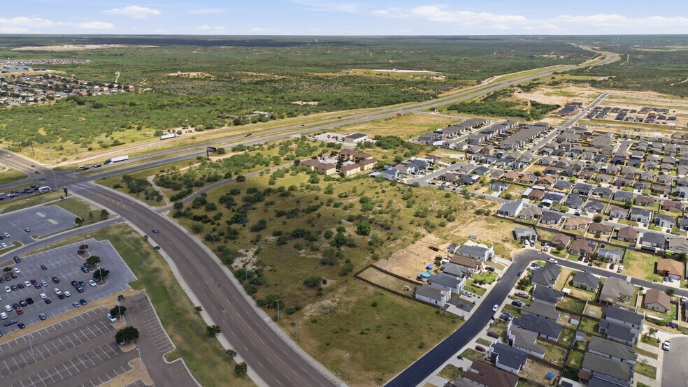 More Photos Of Don Camilo Blvd., Laredo Land For Sale
