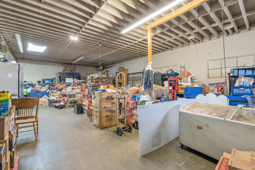 More Photos Of 10236 Long Beach Blvd, Lynwood Supermarket For Sale