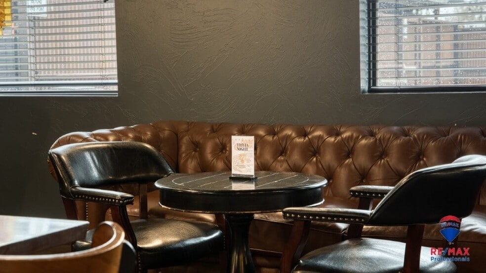 More Photos Of 5201 S Douglas Hwy, Gillette Bar For Sale
