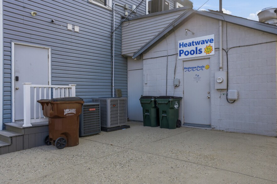 More Photos Of 10 W Franklin St, Bellbrook Storefront Retail Office For Lease