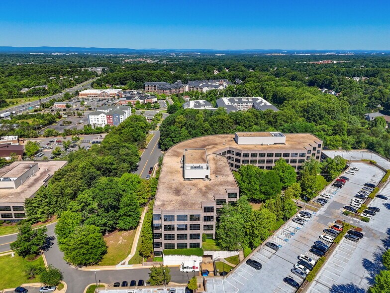 More Photos Of 3975 Fair Ridge Dr, Fairfax Office For Sale