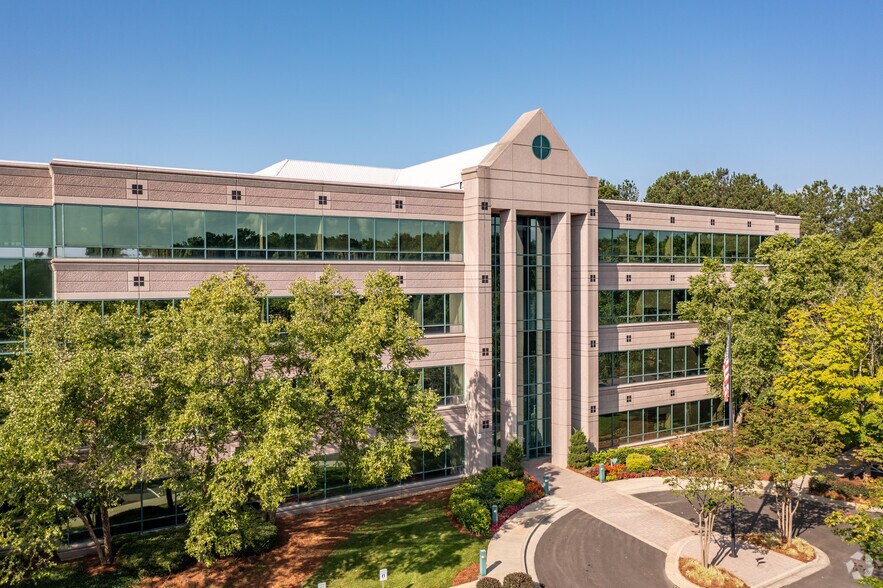 More Photos Of 6455 E Johns Xing, Johns Creek Office For Lease
