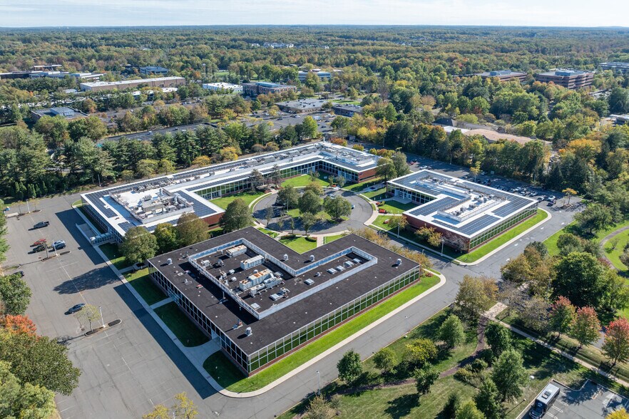 More Photos Of 104 Campus Dr, Princeton Research And Development For Lease