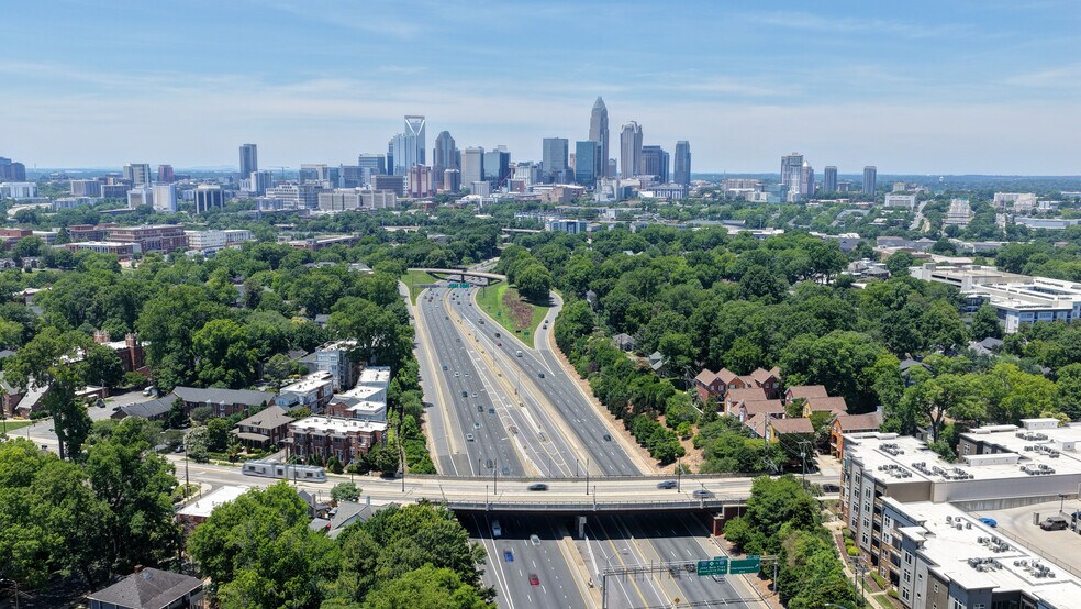 More Photos Of 610 Hawthorne Ln, Charlotte Office Residential For Sale