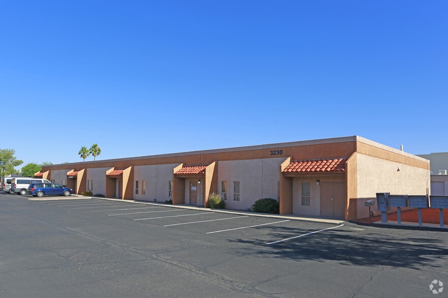 More Photos Of 3200 S Dodge Blvd, Tucson Unknown For Lease