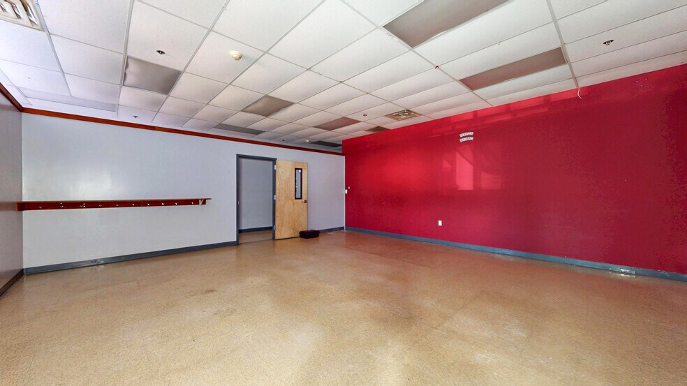 More Photos Of 45 S New York Ave, Galloway Unknown For Lease