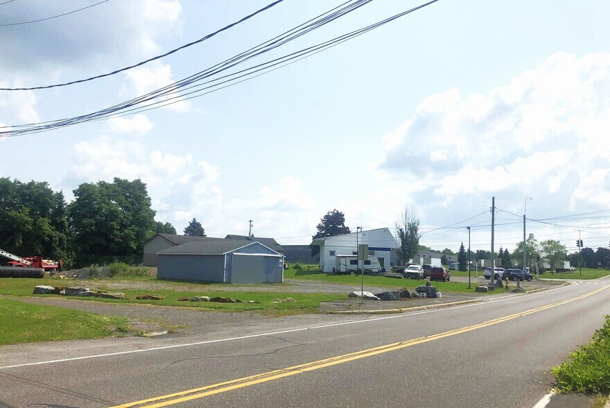 More Photos Of 6089 E Taft Rd, North Syracuse Auto Dealership For Sale