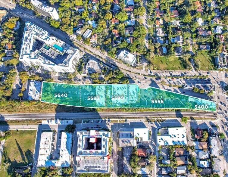 Primary Photo Of 5400 NE 4 Ct, Miami Storefront Retail Office For Lease