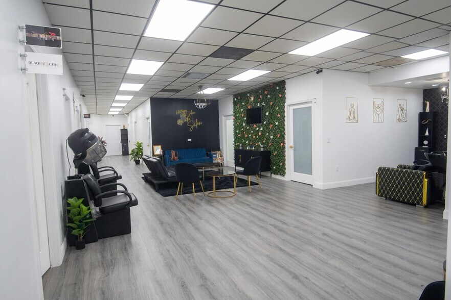 More Photos Of 18 C.M. Rambo Dr, Saraland Coworking Space