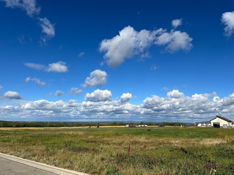 More Photos Of 3801 52 Street, Valleyview Land For Sale