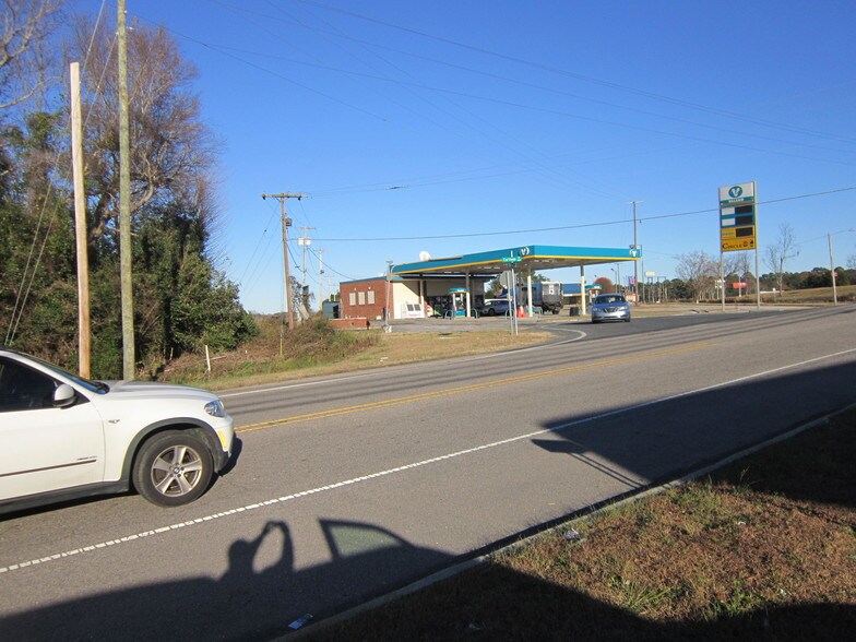 More Photos Of 2301 Lackey St, Lumberton Convenience Store For Sale