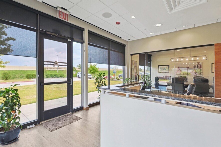 More Photos Of 165 E State Highway 121, Coppell Medical For Sale