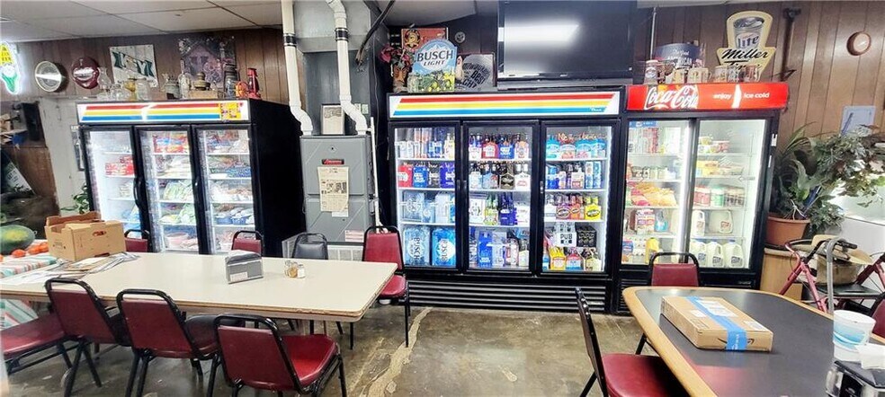 More Photos Of 86 3rd St, Moran Convenience Store For Sale